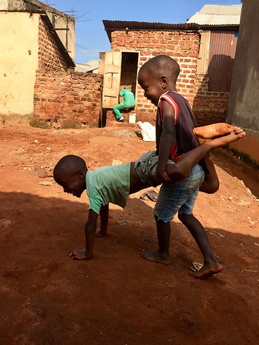 Children playing human wheelbarrow